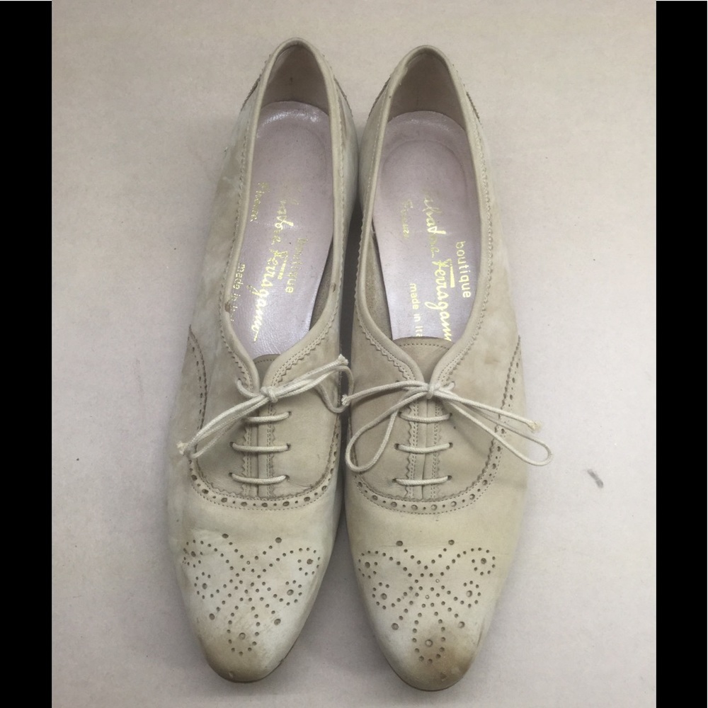 Lady’s shoes